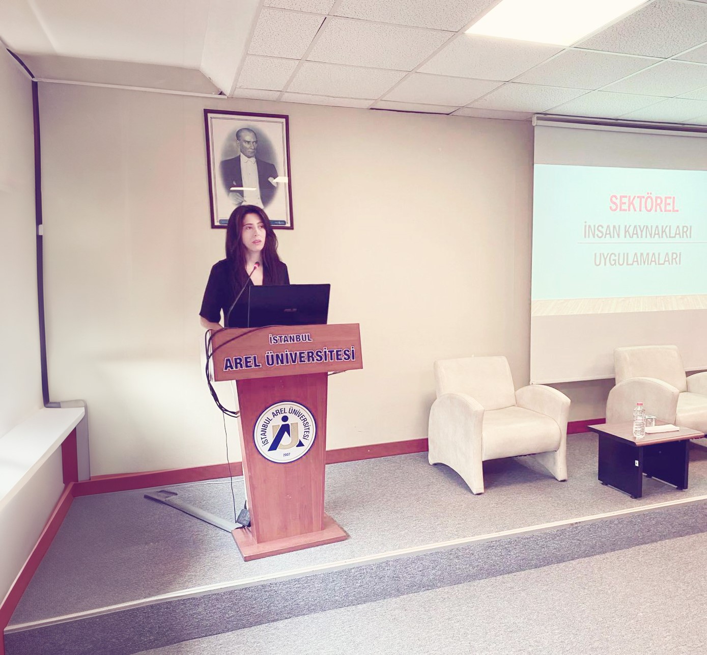 Kadının iş gücüne katılımı ekonomiyi büyütür
