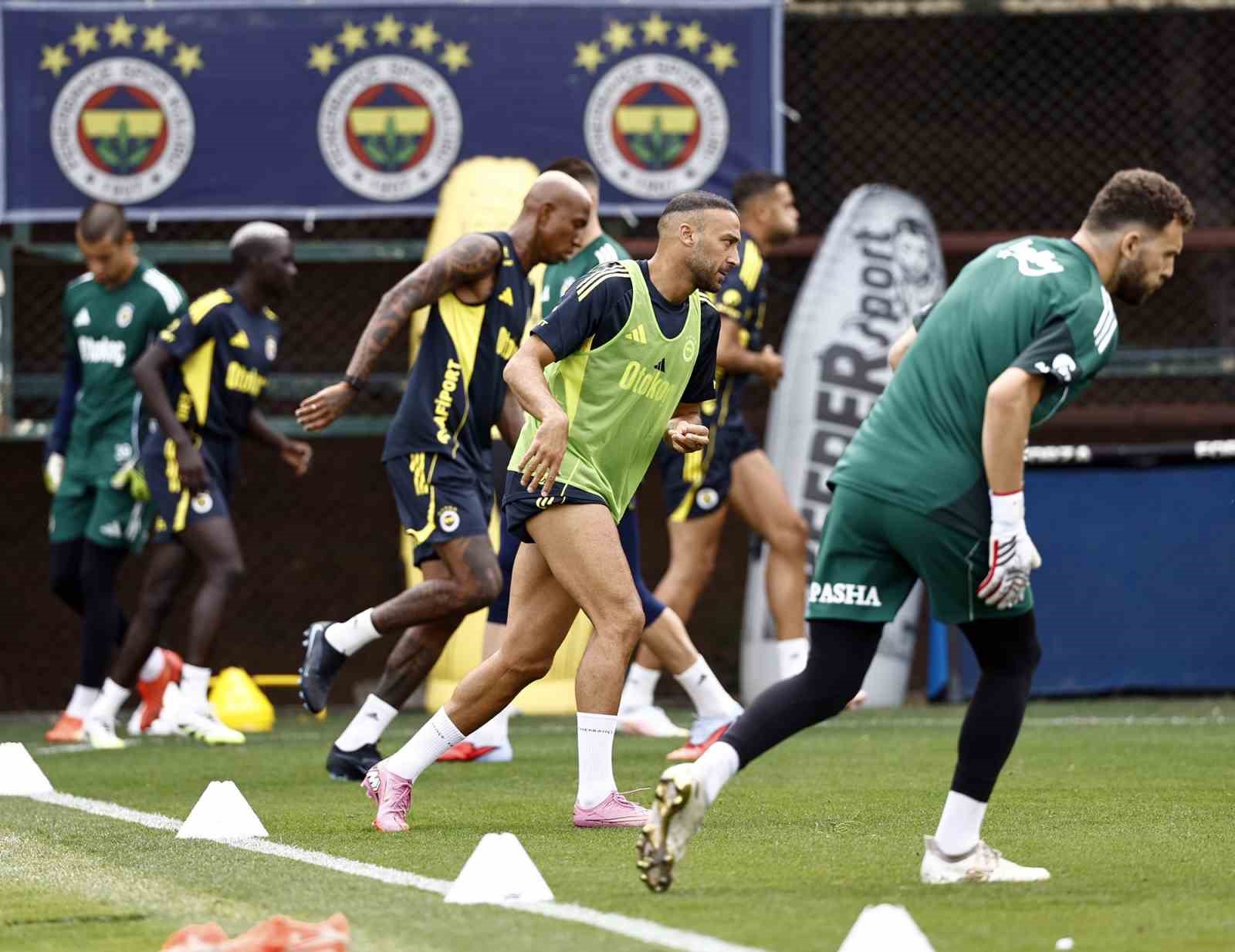 Fenerbahçe’de Feyenoord maçı hazırlıkları başladı
