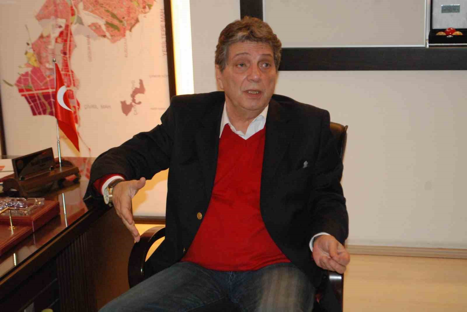 Spor spikeri Ümit Aktan hayatını kaybetti
