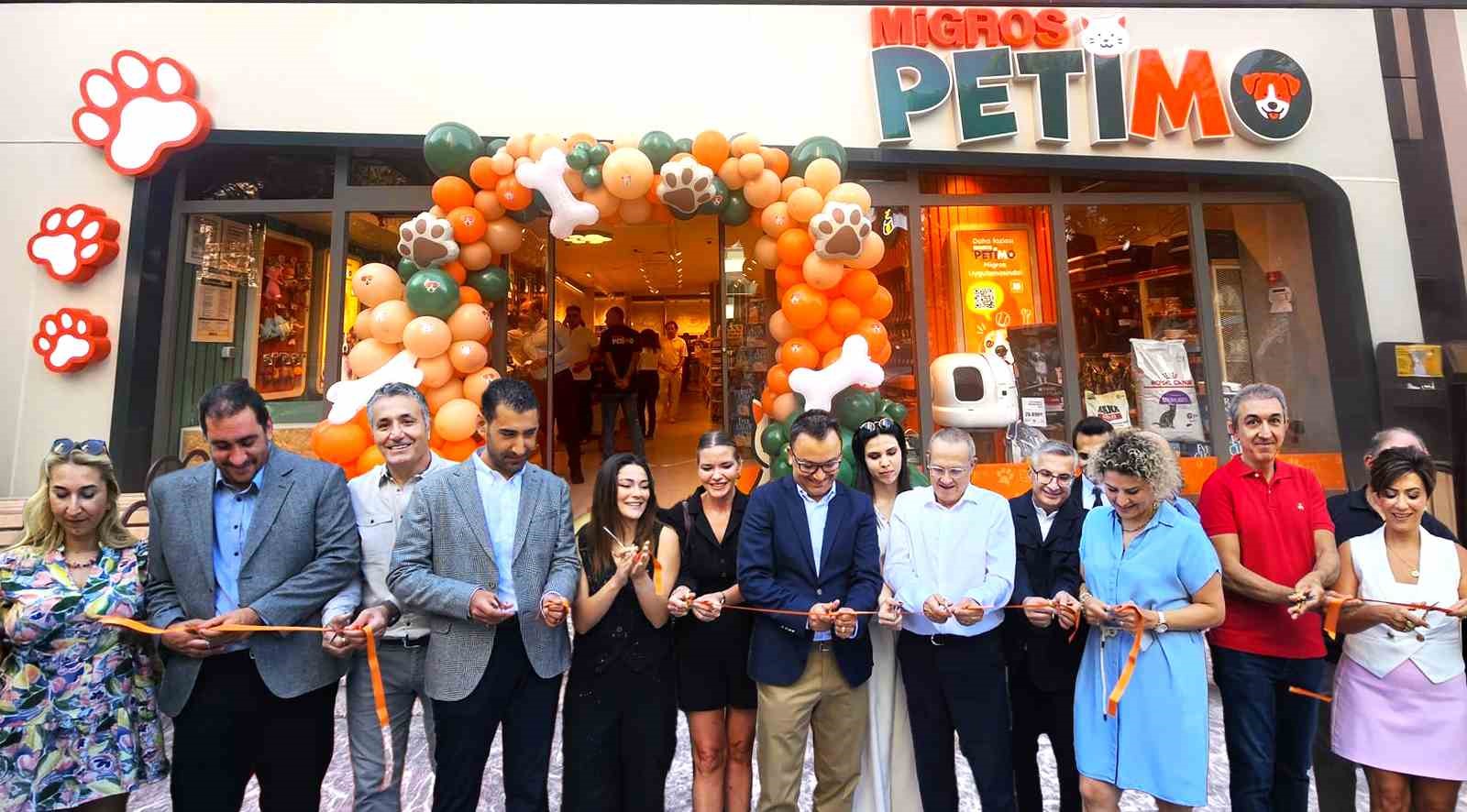 Migros’un evcil hayvan ürünlerine özel ilk mağazası Petimo açıldı
