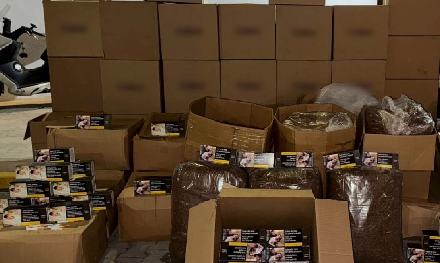 Maltepe’de kaçak sigara operasyonu: 314 bin makaron ele geçirildi
