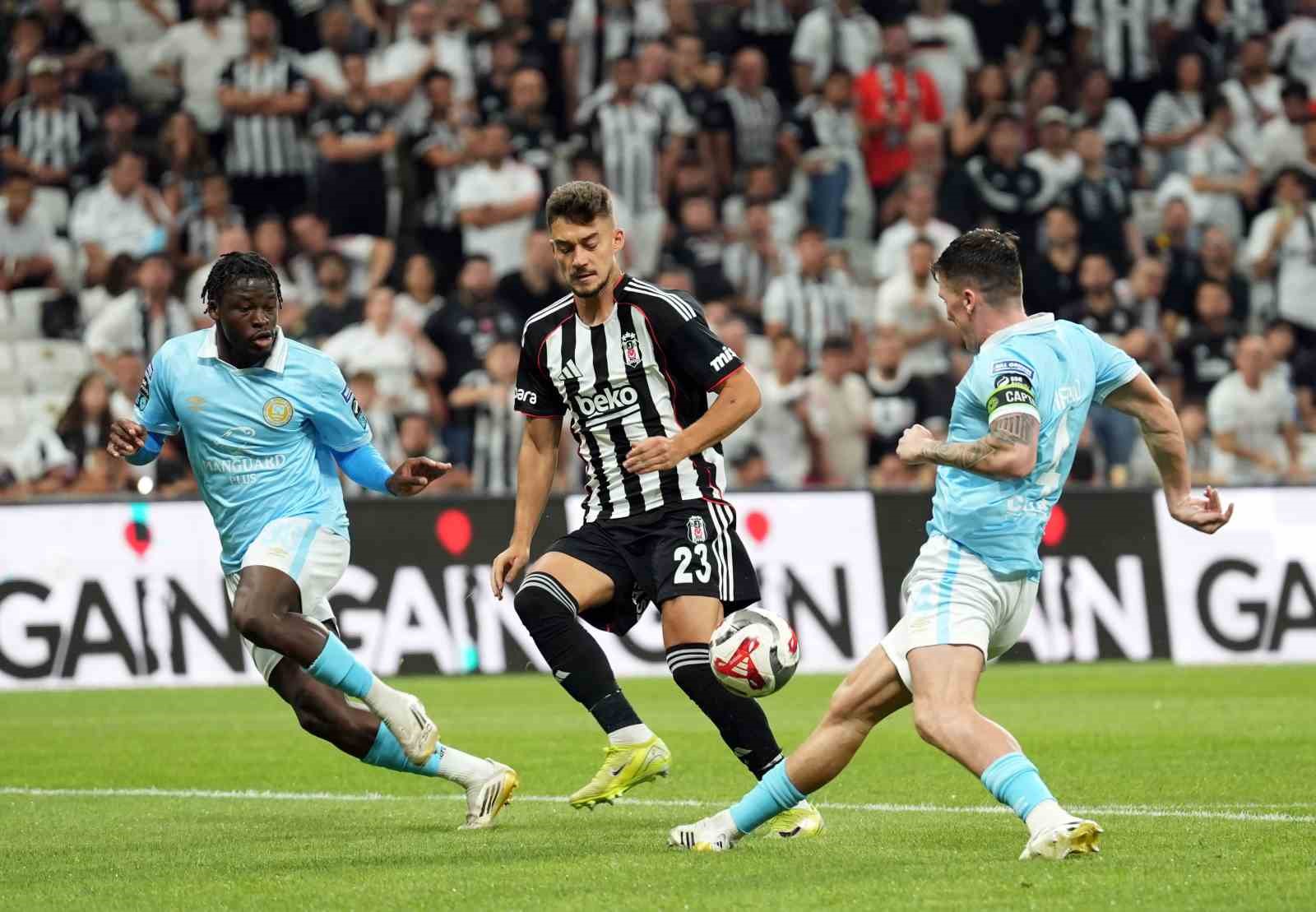 Beşiktaş: 3 - St. Patrick’s: 2