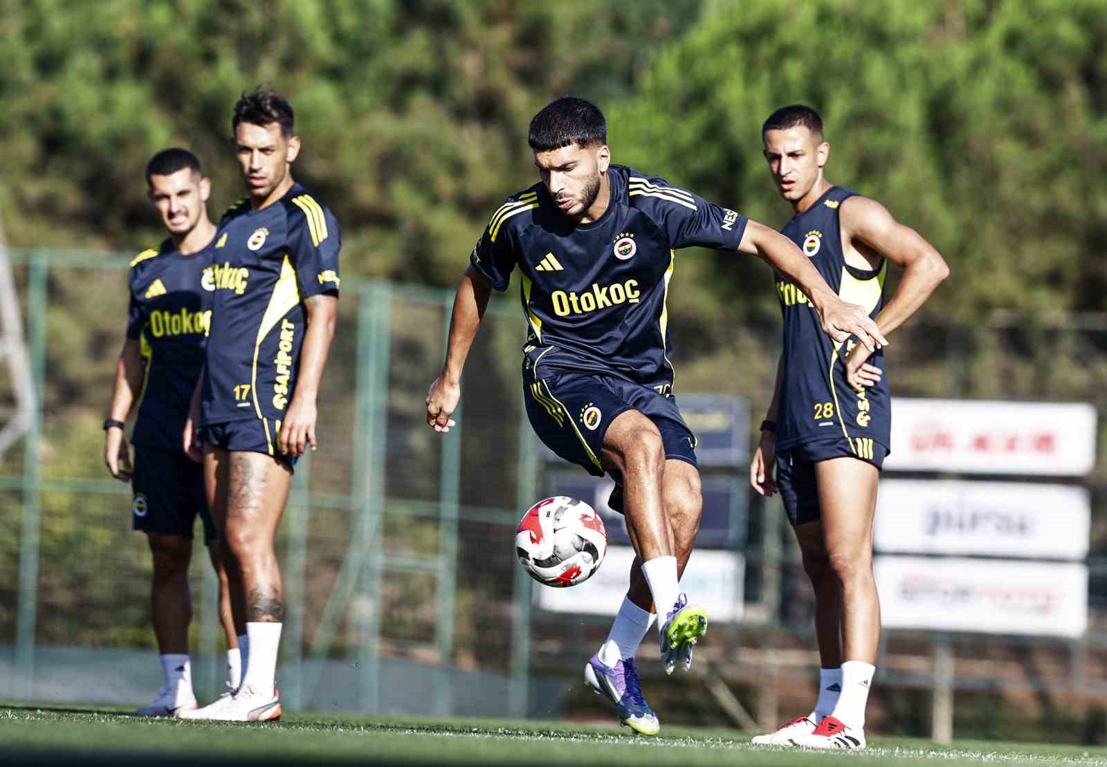 Fenerbahçe, Göztepe maçı hazırlıklarını tamamladı

