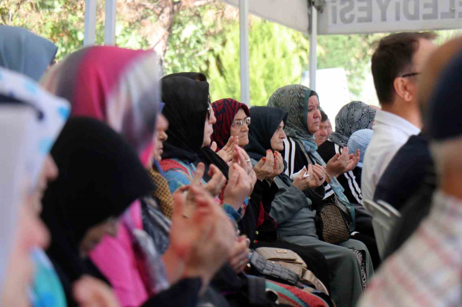 17 Ağustos’tan geriye kalan yürek burkan hikaye: Kardeşinin düğün davetiyesini vermek için gelmiş
