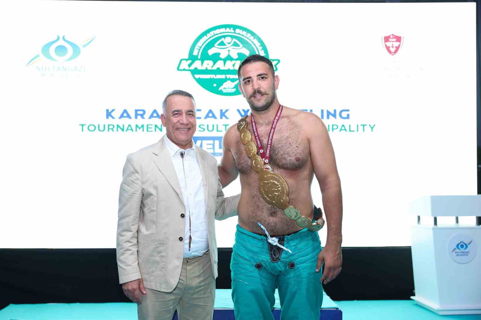 İstanbul’da Uluslararası Sultangazi Belediyesi Geleneksel Karakucak Güreşleri Turnuvası düzenlendi
