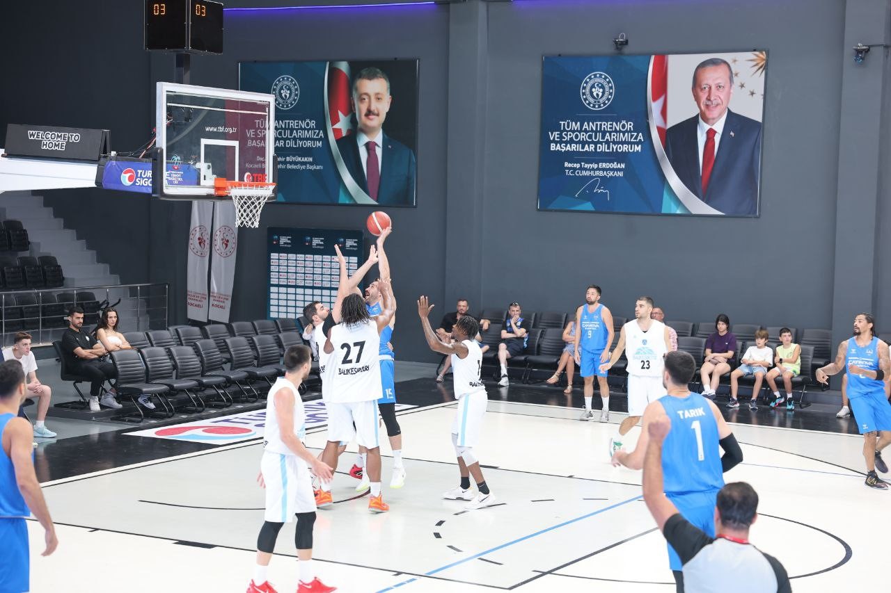 Çayırova Belediyesi, Balıkesir'i mağlup etti