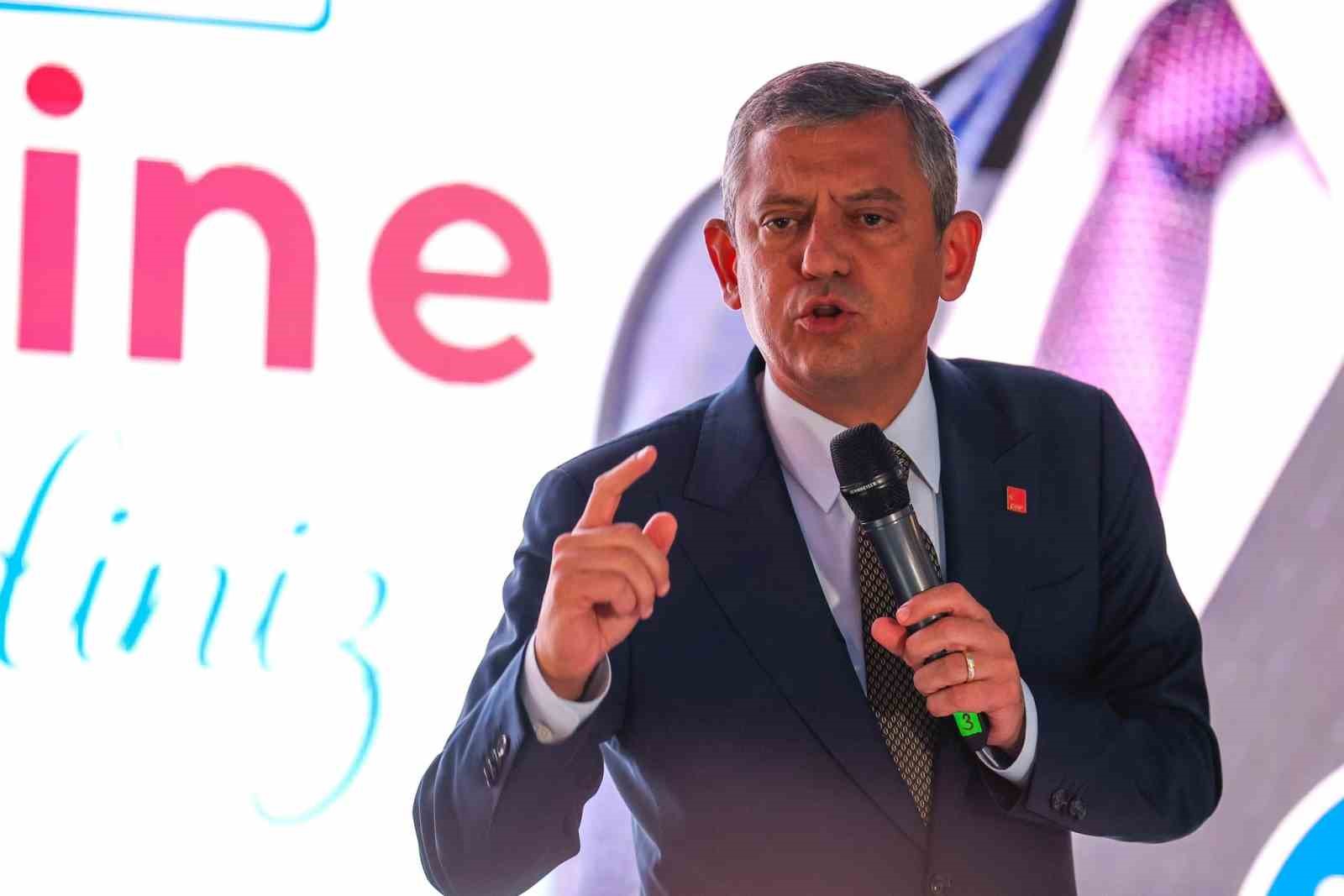 CHP Genel Başkanı Özel: "Merkezi hükümetle yerel yönetim birbirinin düşmanı değildir"
