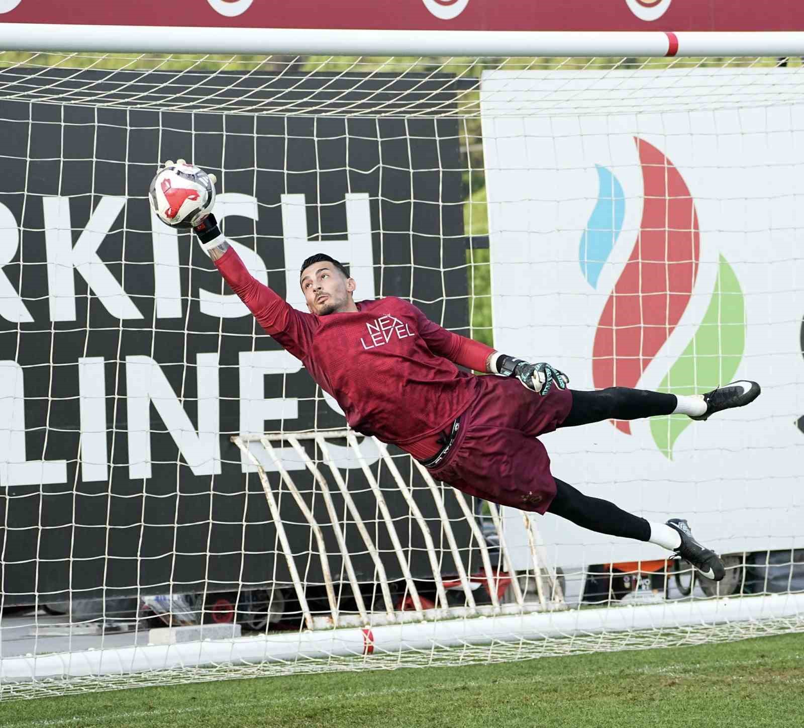 Galatasaray, Eyüpspor maçı hazırlıklarını tamamladı
