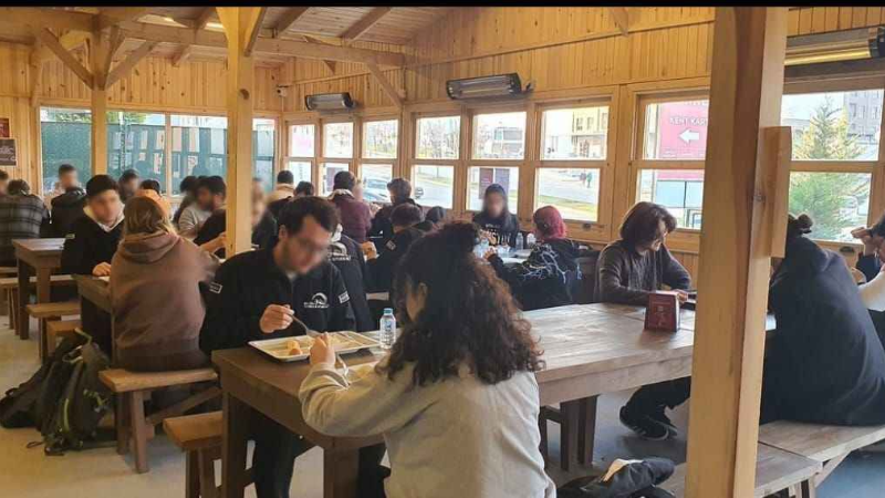 Türkiye’nin En Büyük Ücretsiz Aşevi 4. Yılında Kapılarını Açıyor