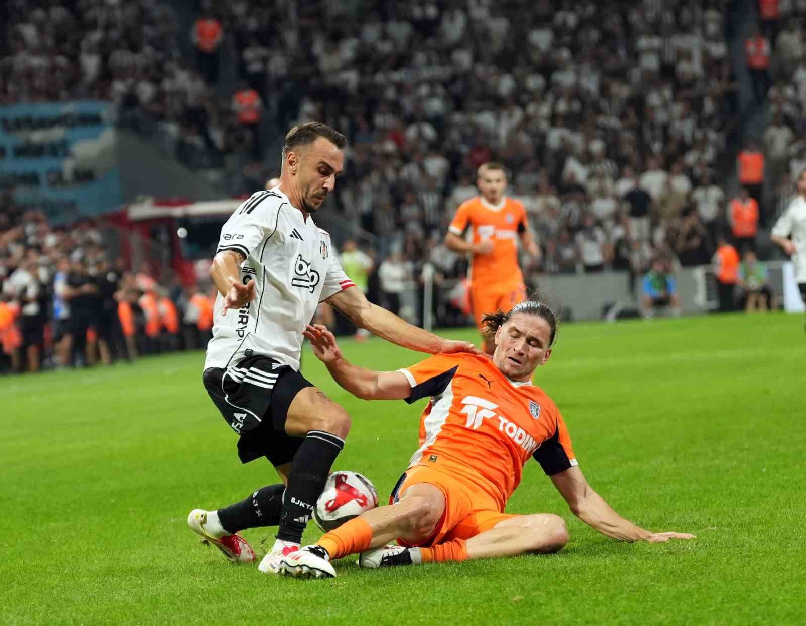 Gökhan Sazdağı ilk kez forma giydi
