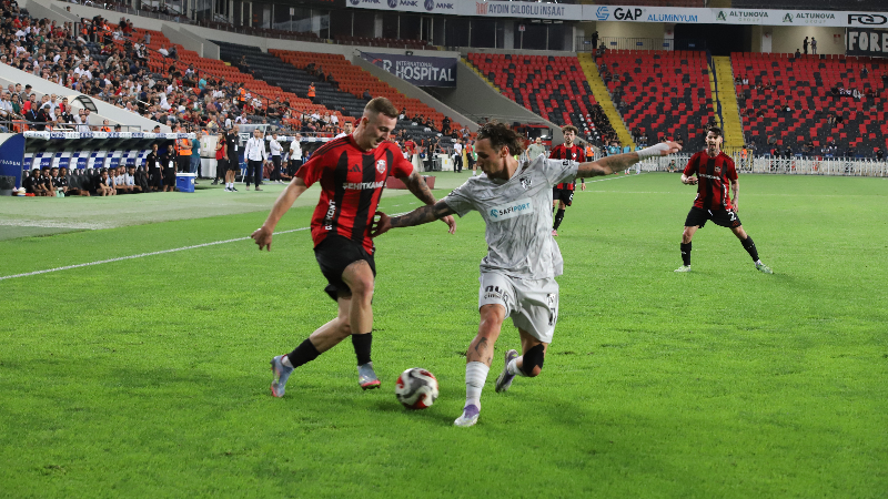 Gaziantep FK: 0 - Kocaelispor: 0 (İlk yarı)
