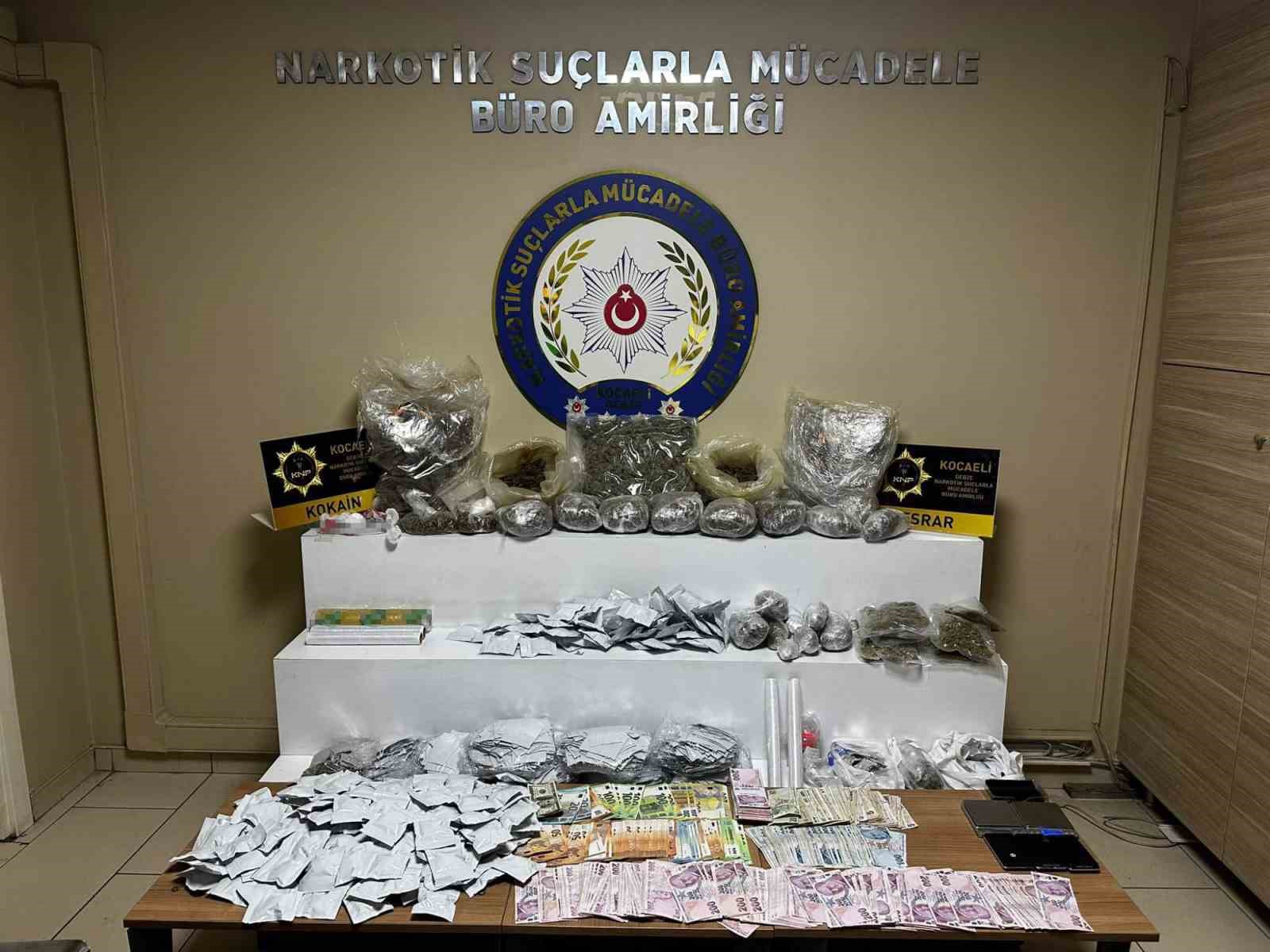 Kocaeli’de narkotik baskını: Tam 9 kilo