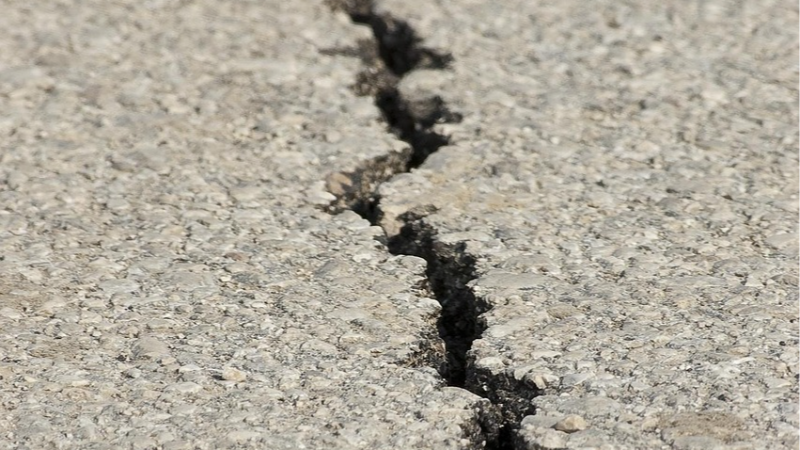 Balıkesir'de deprem korkuttu, çevre illerden de hissedildi