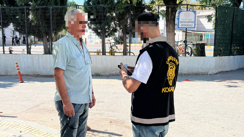 Okul çevrelerine abluka!