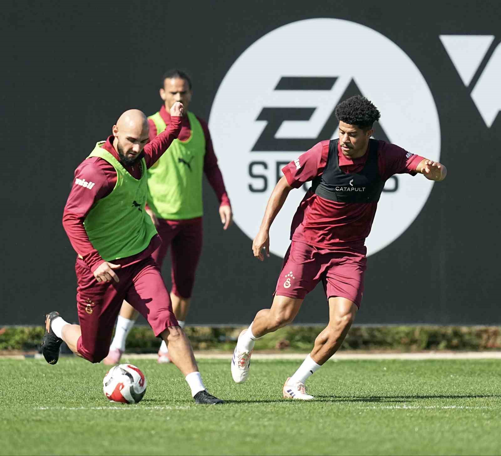 Galatasaray, Başakşehir maçının hazırlıklarını sürdürdü
