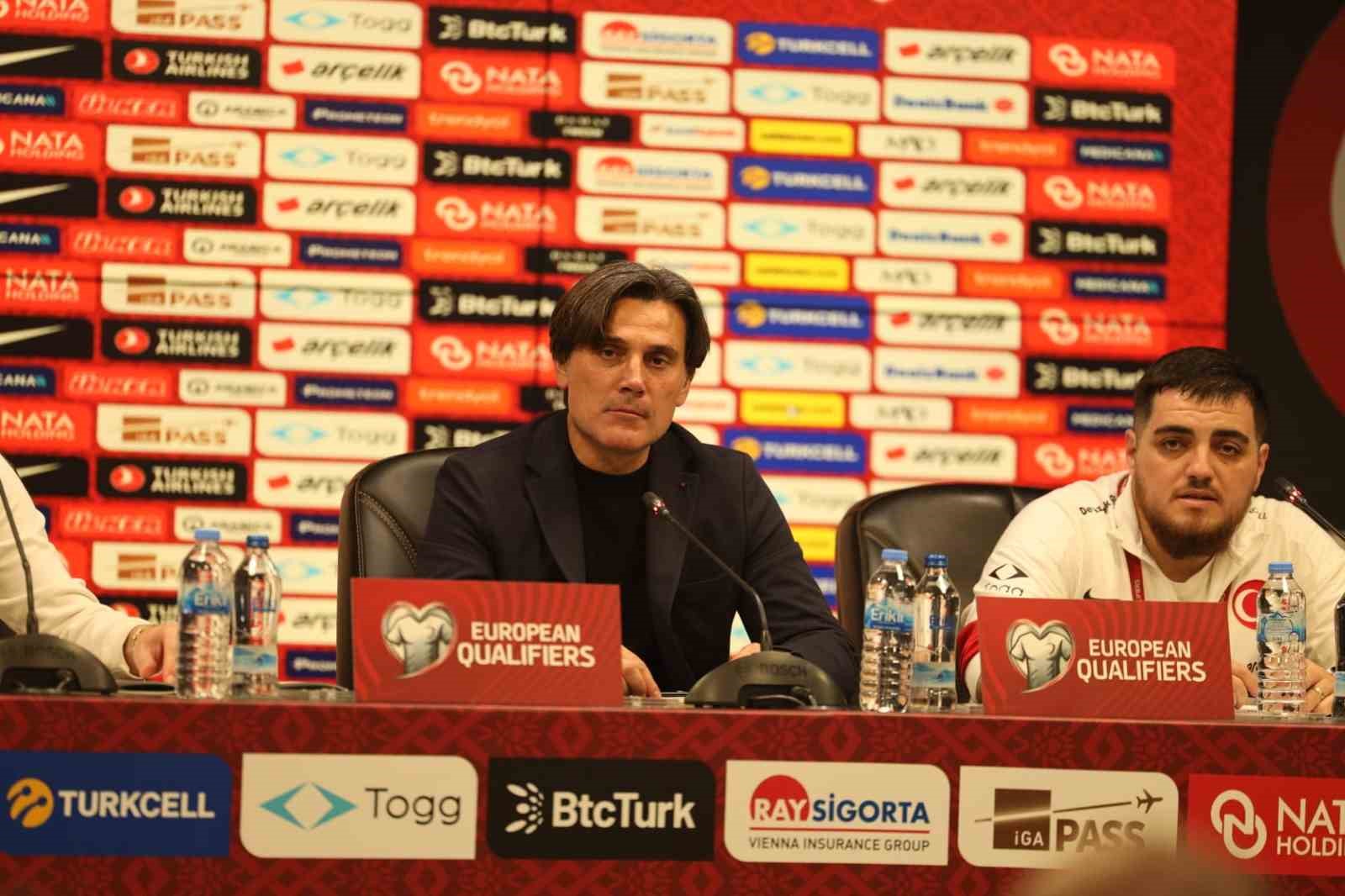 Vincenzo Montella: "İlk yarıda maçı bitirmek beni mutlu etti"

