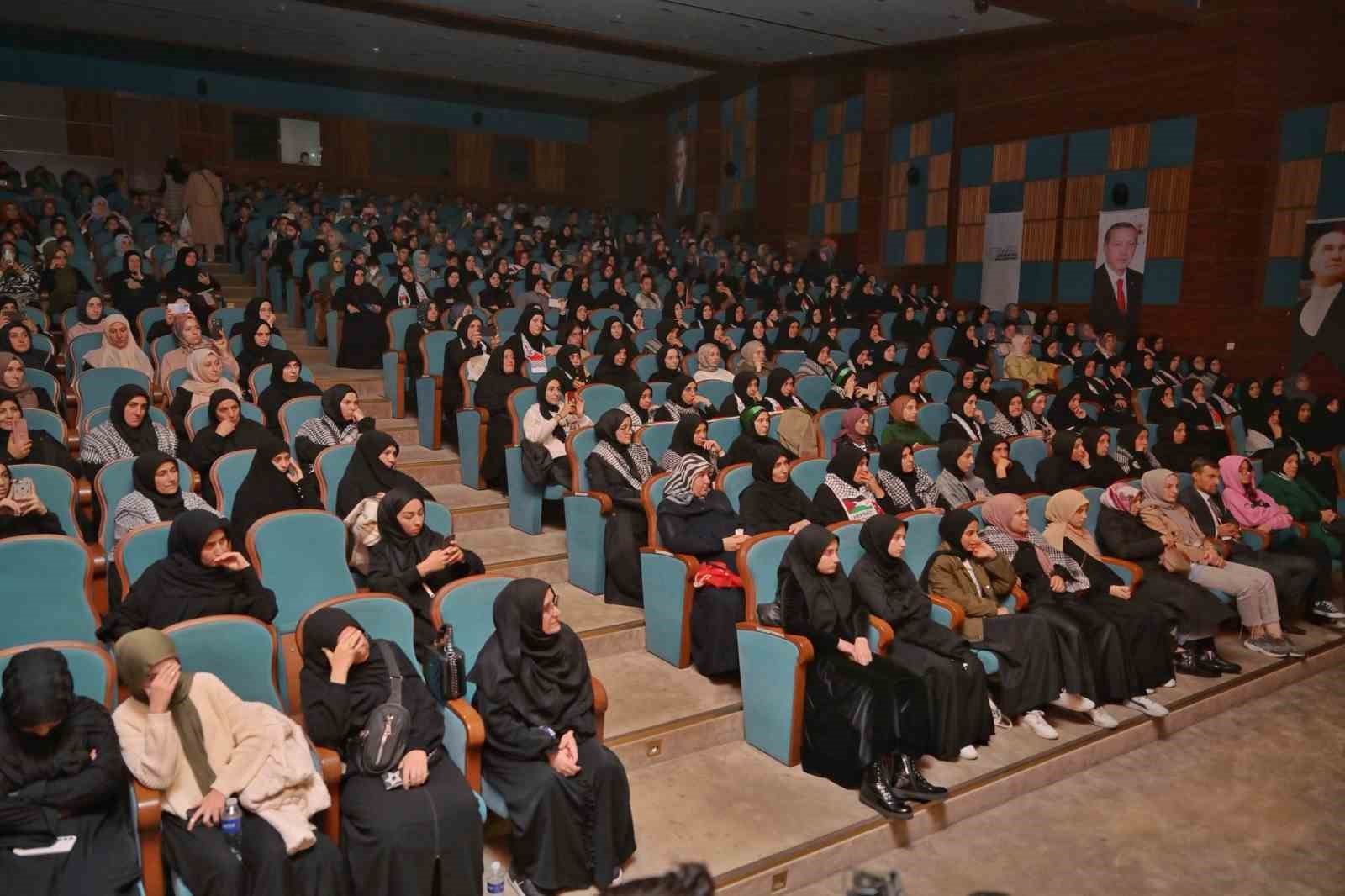 Esenyurt’ta "Filistin Hakkında Konuşmalıyız" kapalı gişe oynadı
