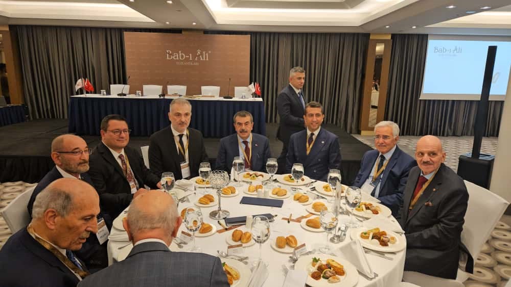 MEB Başkanı Tekin: "Sınavlarda yapay zeka destekli açık uçlu sorular olacak"
