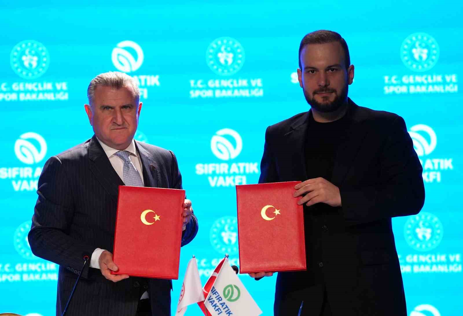 Gençlik ve Spor Bakanlığı ile Sıfır Atık Vakfı arasında protokol imzalandı

