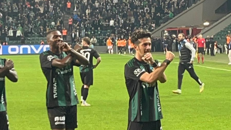 Tayfur alkışlanırken, Serdar Dursun'dan gol geldi
