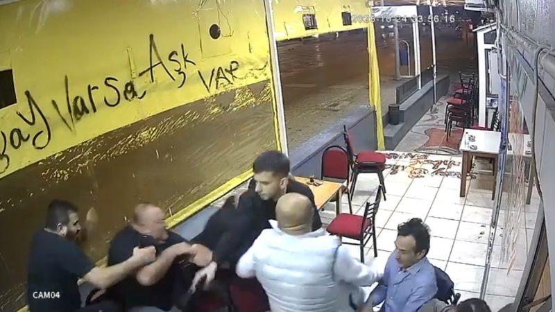 Çay ocağında korkunç anlar!