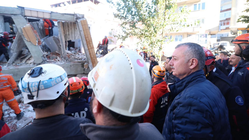 Başkan Büyükakın'dan olay yerinden ilk açıklama