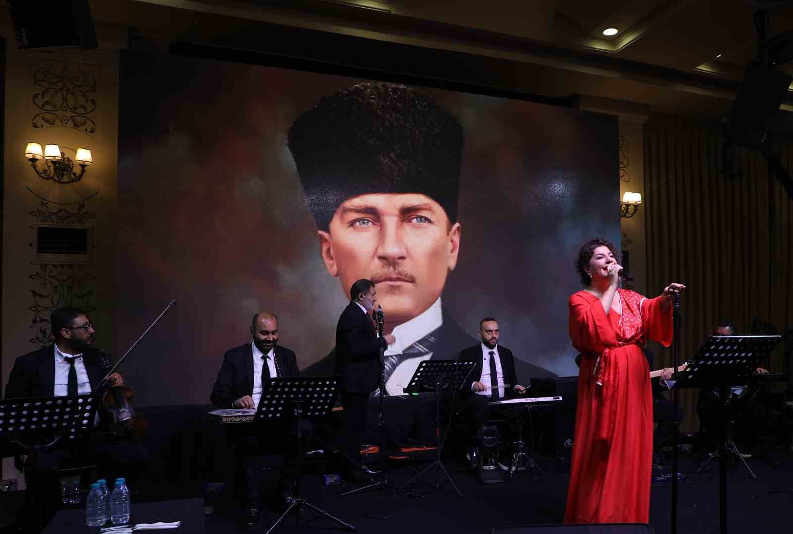 Cumhuriyetin 102’inci yılı Büyükçekmece’de coşkuyla kutlandı