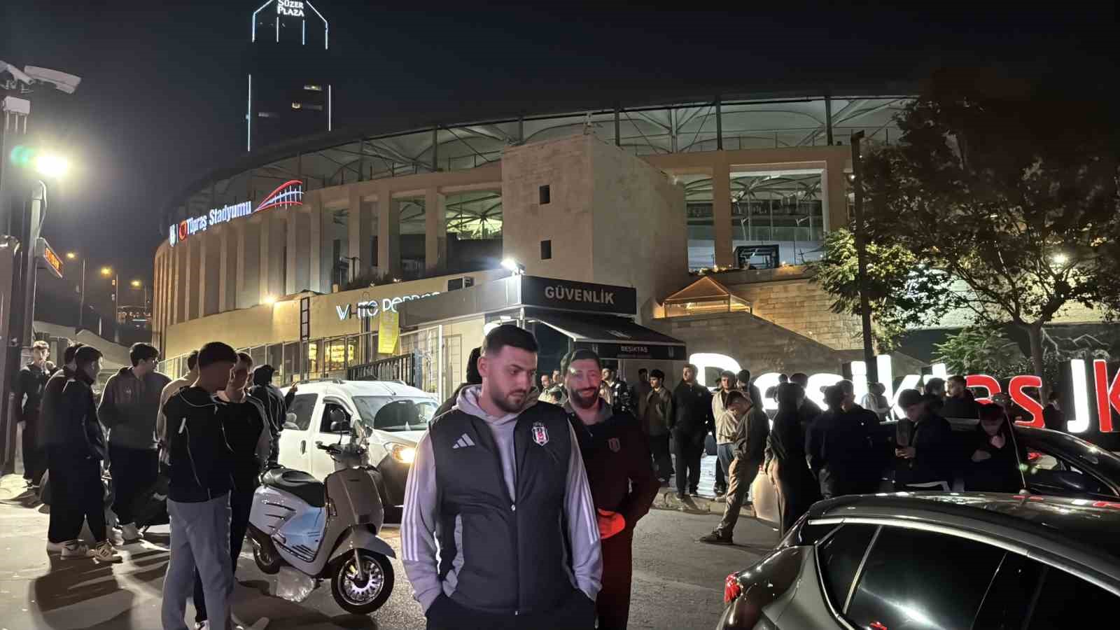 Beşiktaş’ta derbi öncesi silahlı kavga: 1 yaralı
