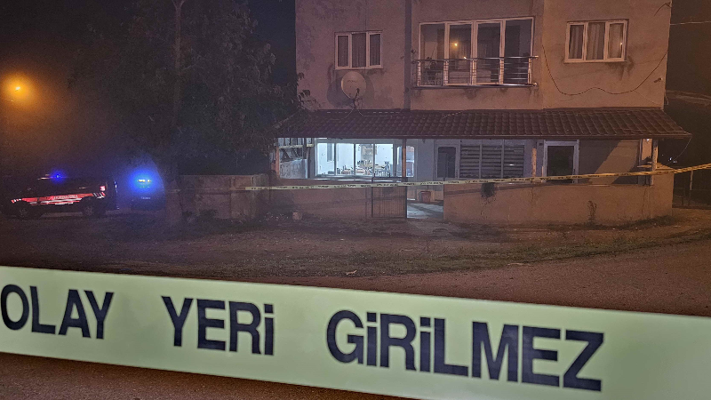 Eski polis av tüfeği ile katliam yaptı; 2 ölü 2 yaralı