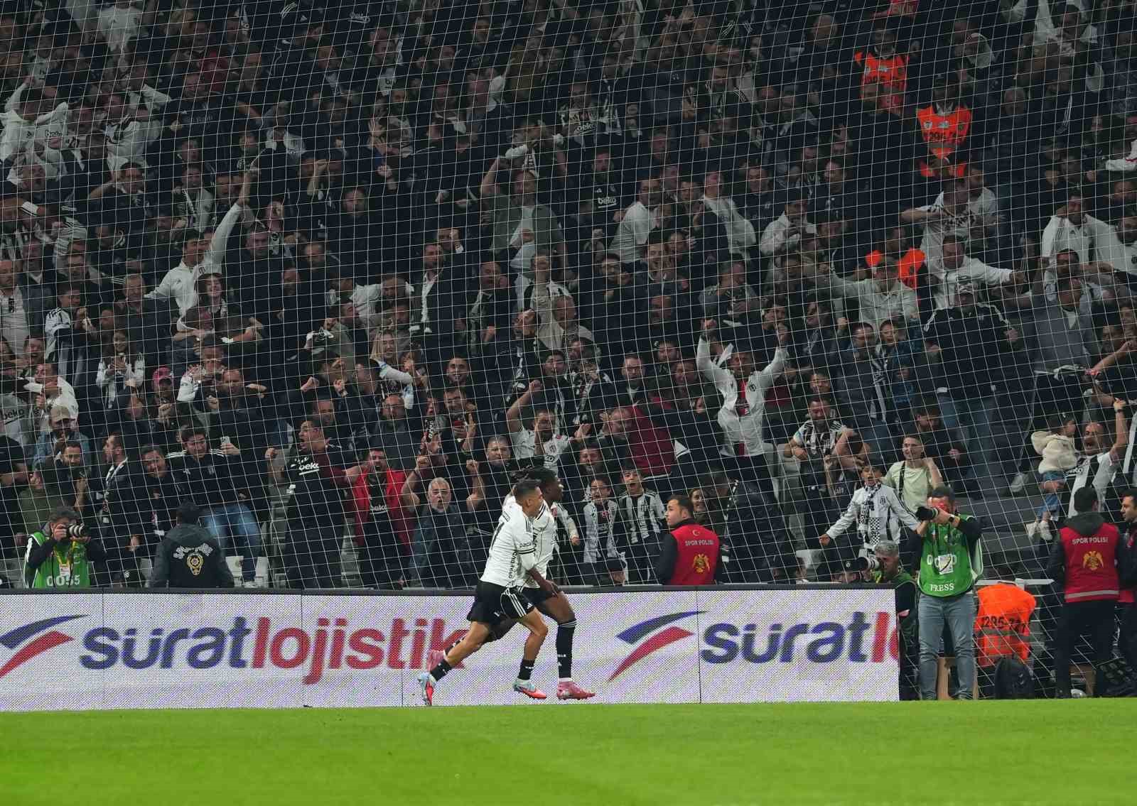 El Bilal Toure ilk Fenerbahçe derbisinde golünü attı
