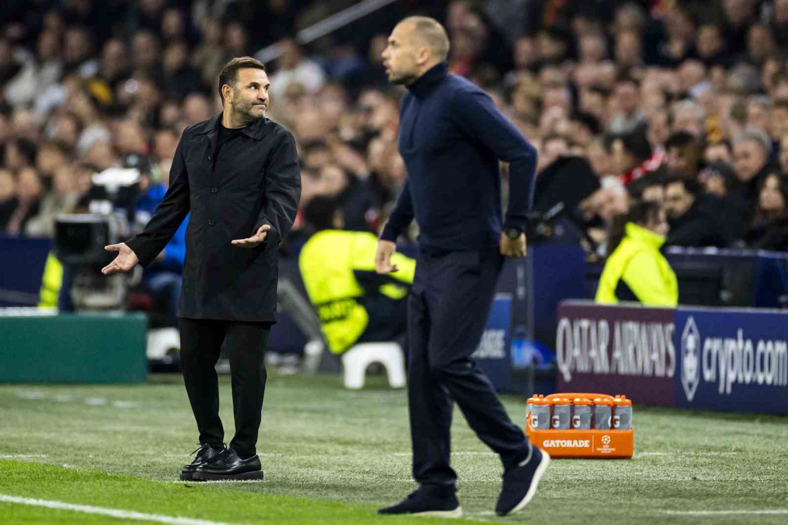 Ajax, John Heitinga’nın görevine son verdi