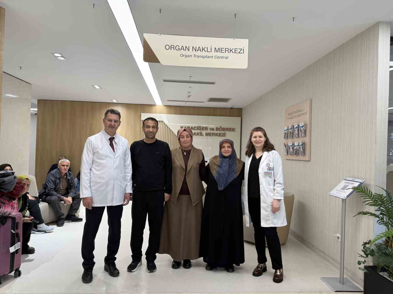 Kayınvalide 20 yıllık damadına böbreğini verdi
