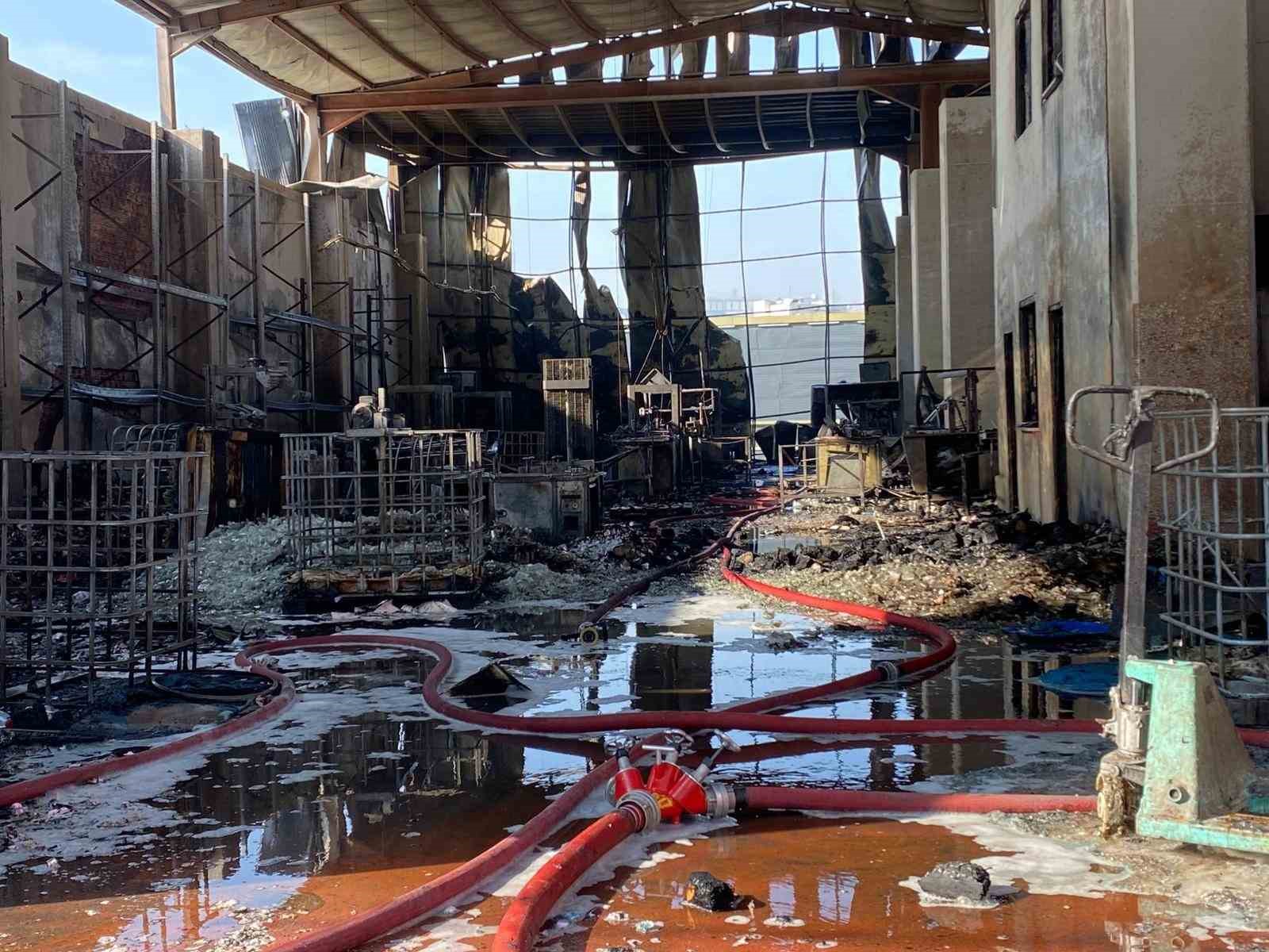 6 kişinin öldüğü yangında 2 vardiya amiri gözaltına alındı