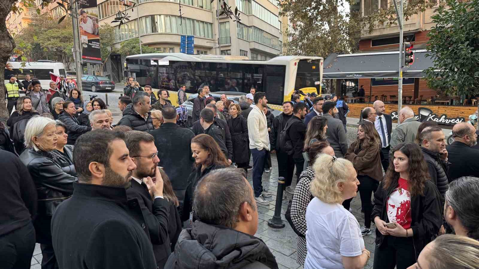 Beşiktaş Belediyesi’nden 10 Kasım "Saygı Yürüyüşü"
