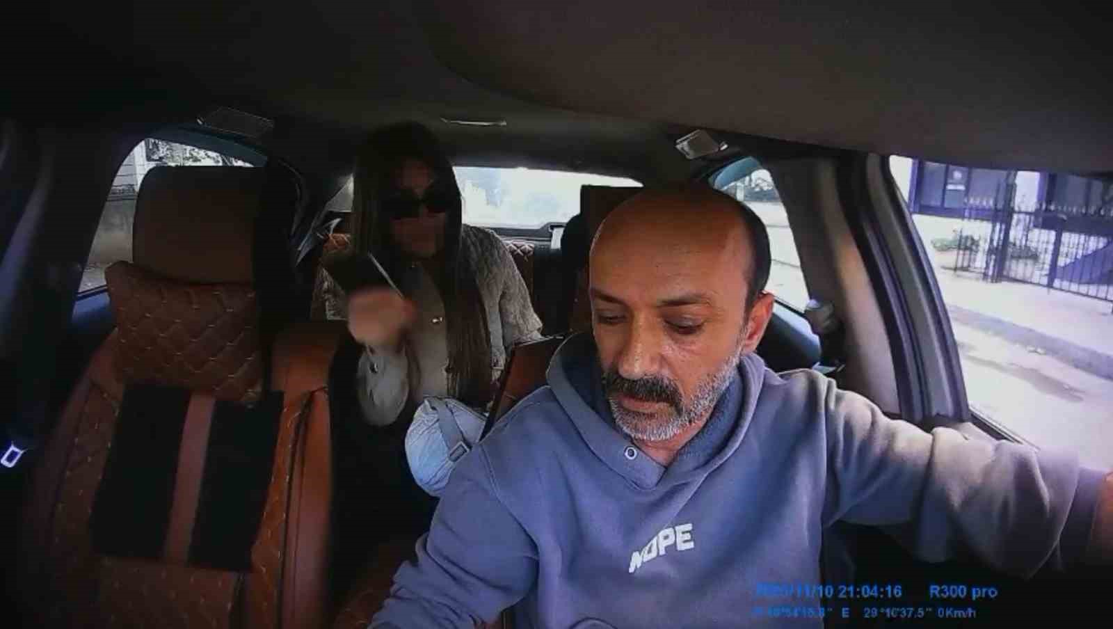 Kartal’da taksimetre kavgasında yaralanan şoför: "Soyunurum dedi, kafama telefonla vurdu"