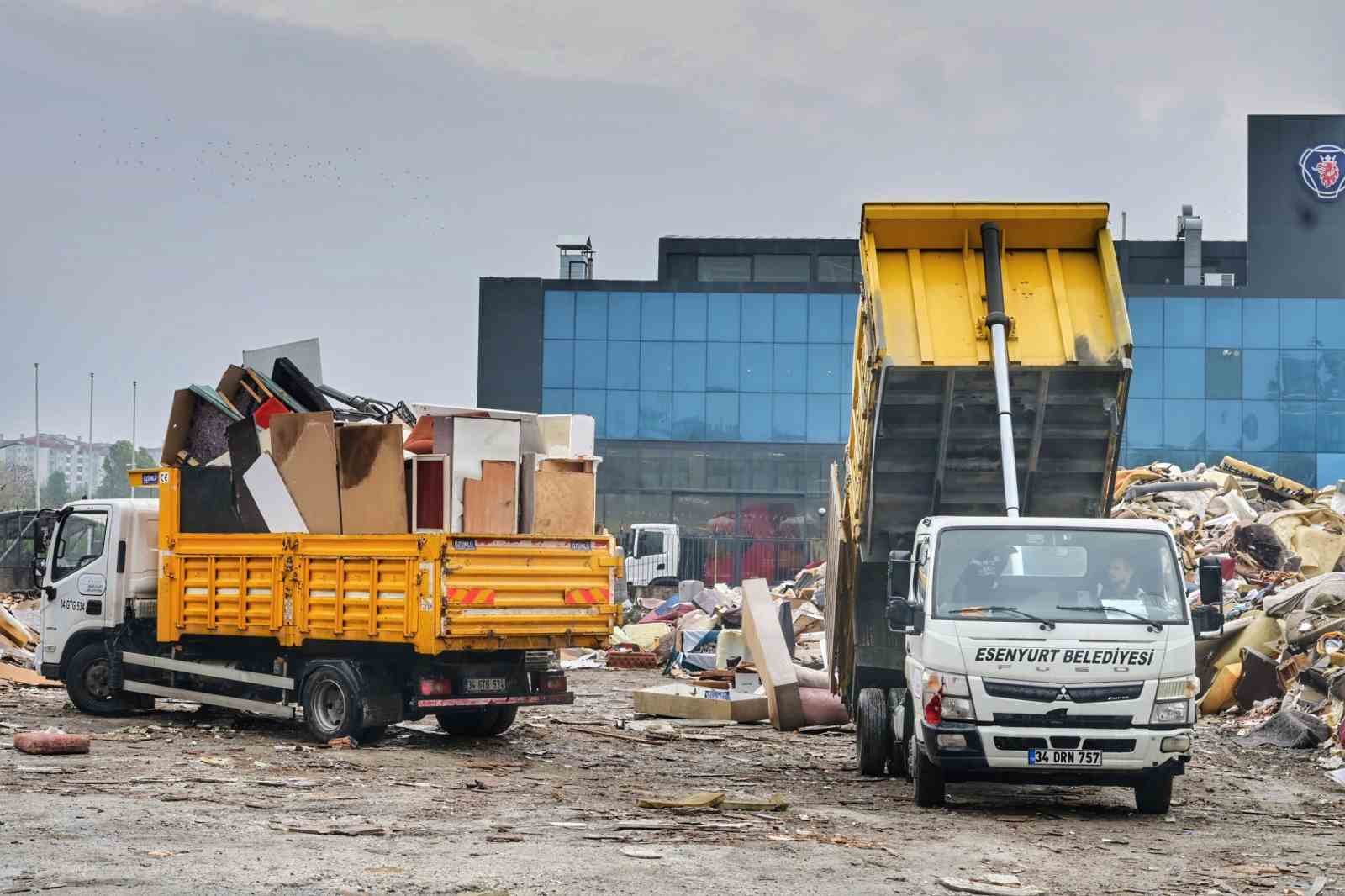 Esenyurt’ta kullanılmış ev eşyaları doğaya zarar vermeden bertaraf ediliyor