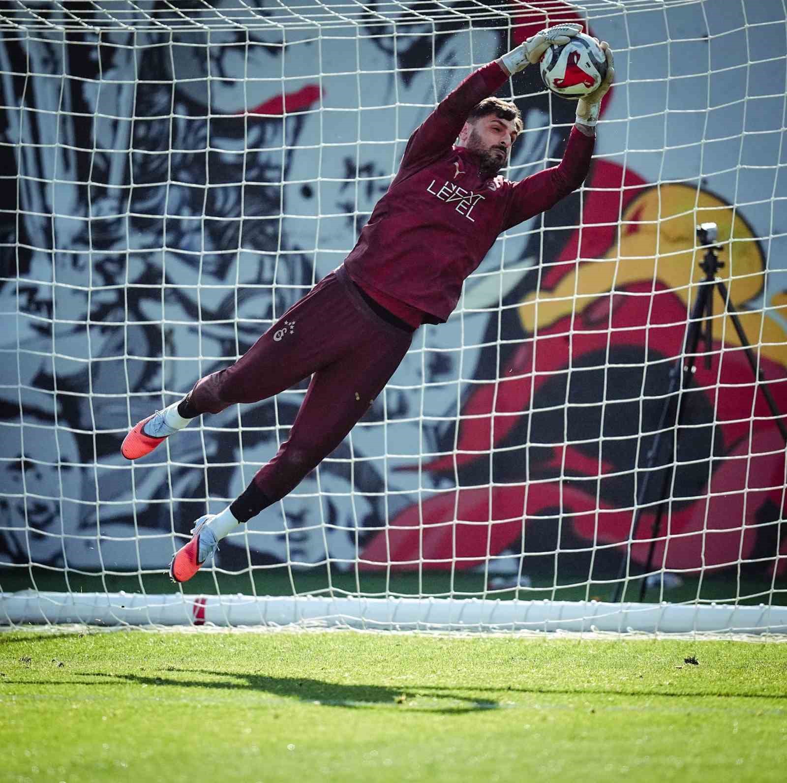 Galatasaray, Gençlerbirliği maçı hazırlıklarına devam etti