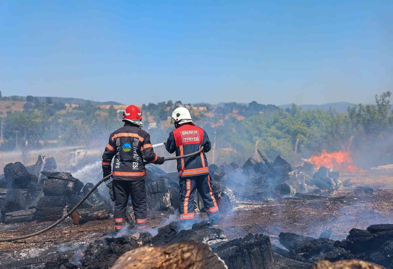 Sakarya’nın kahraman itfaiyecileri 10 ayda 11 bin 595 olaya müdahale etti