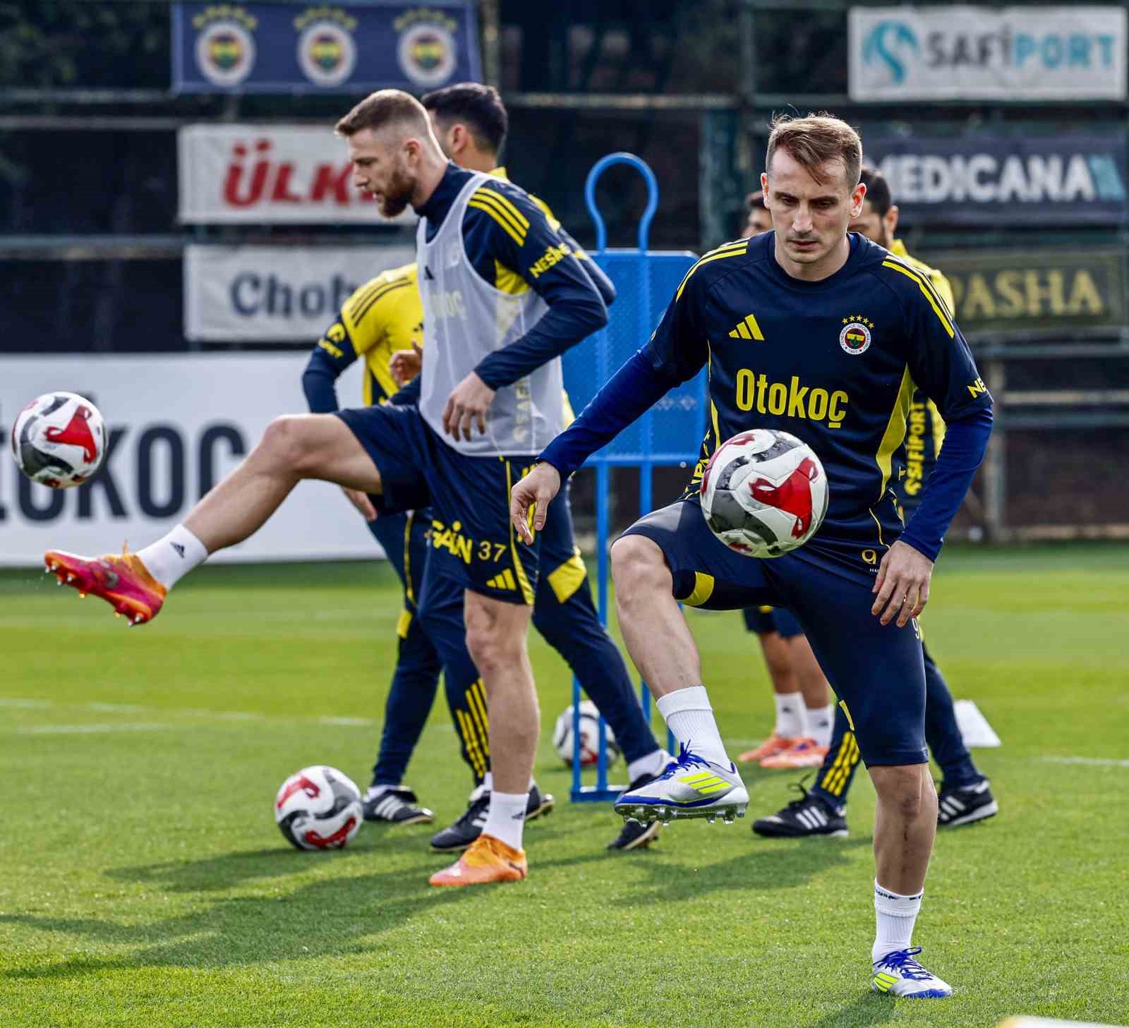 Fenerbahçe, Çaykur Rizespor maçı hazırlıklarını sürdürdü
