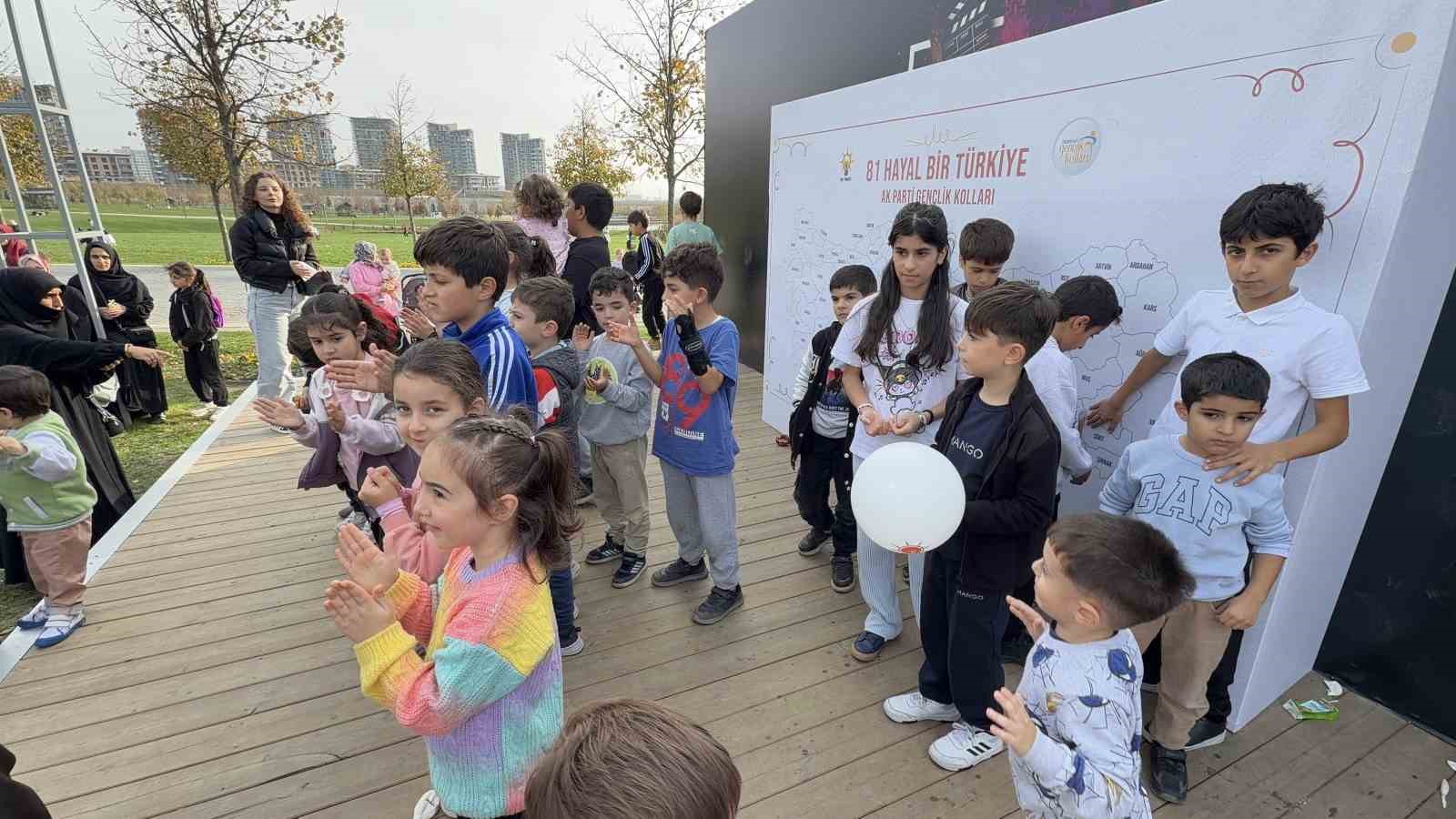 AK Parti Gençlik Kolları’ndan anlamlı etkinlik: "81 Hayal Bir Türkiye"
