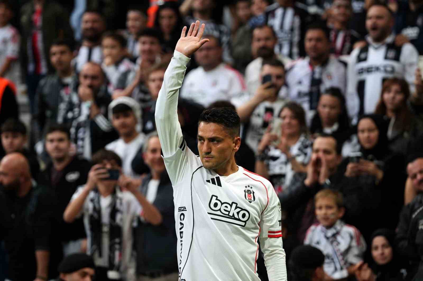 Trendyol Süper Lig: Beşiktaş: 0 - Samsunspor: 0 (İlk yarı)
