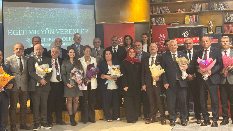 Öğretmenlere vefa: Mektebim Koleji’nden öğretmenlere onur töreni