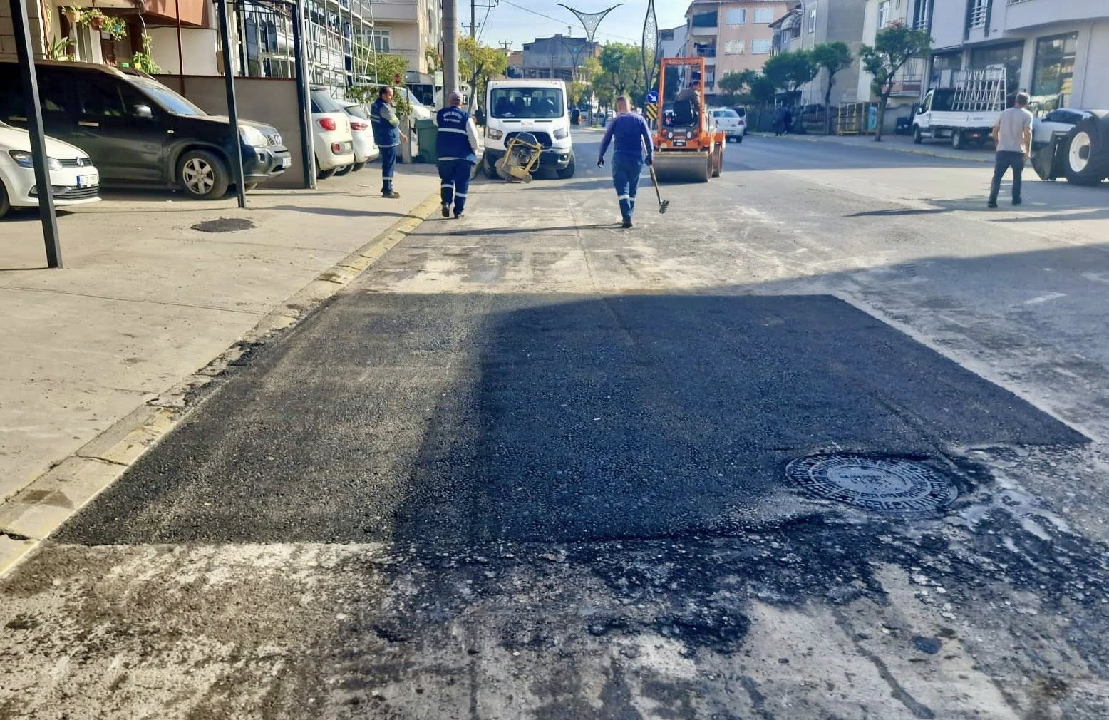 Körfez’de yol bakım ve onarım çalışmaları sürüyor