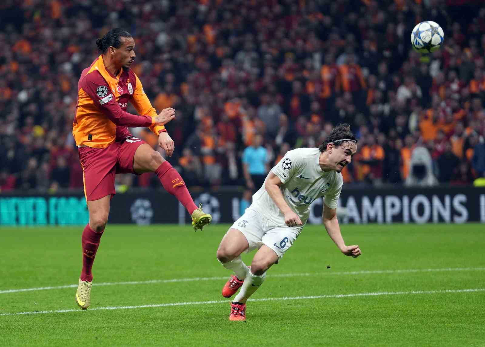 UEFA Şampiyonlar Ligi: Galatasaray: 0 - Union Saint-Gilloise: 0 (İlk yarı)
