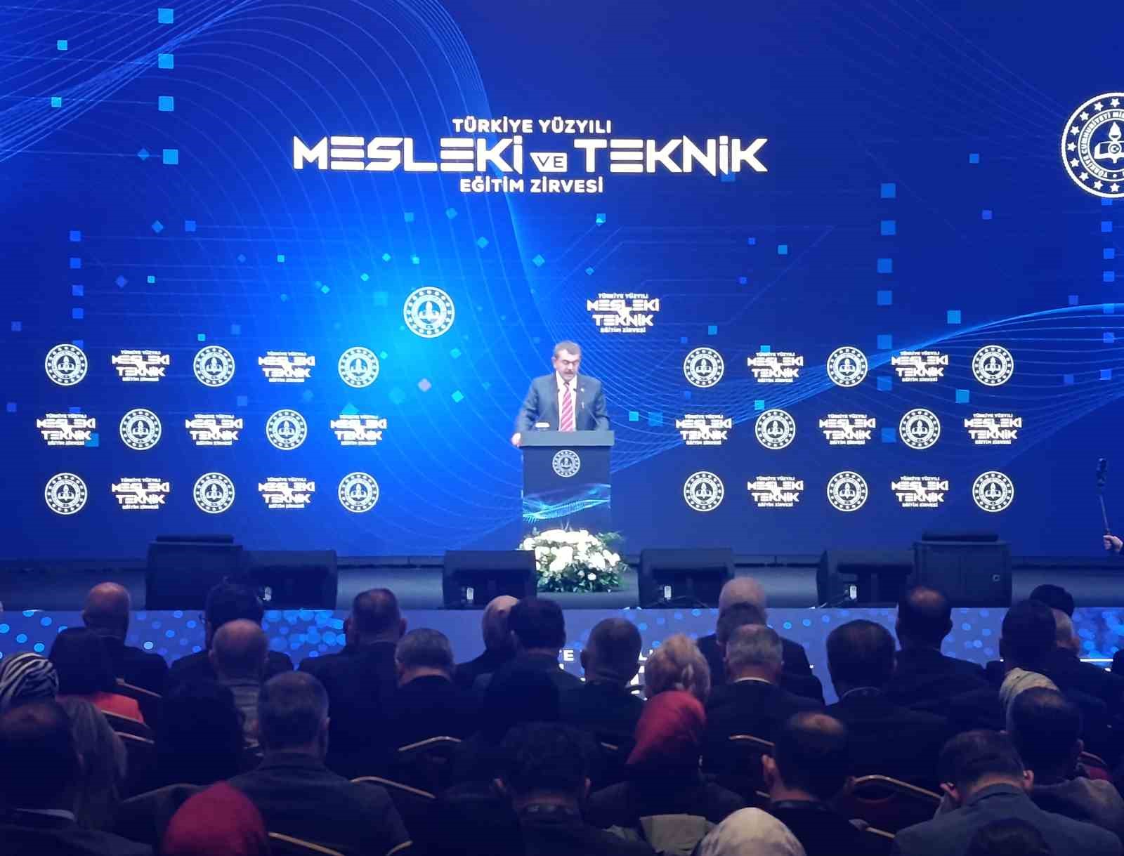 Bakan Tekin: "Meslek 5.0 bir zihniyet değişimini temsil etmektedir"
