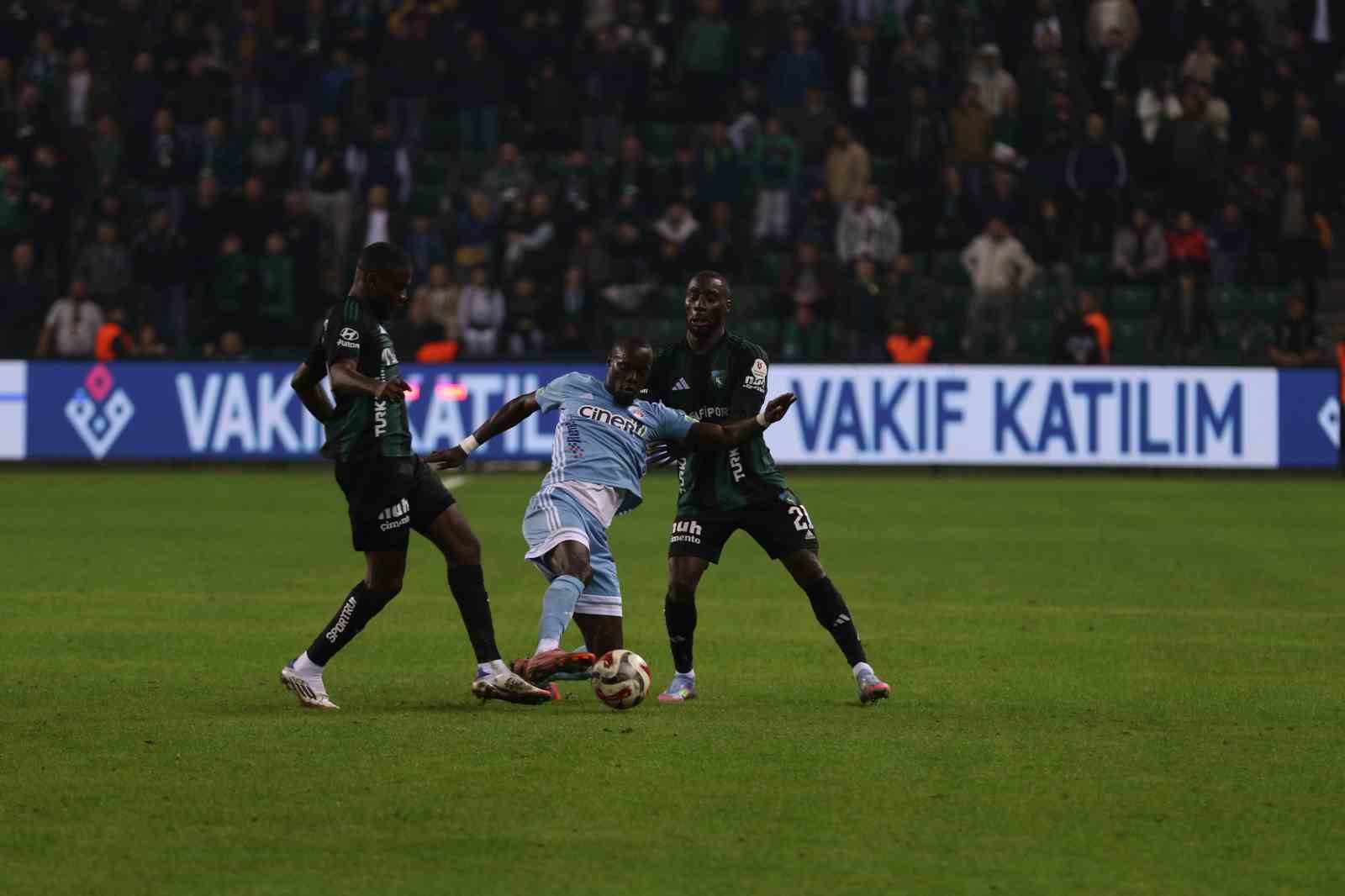 Trendyol Süper Lig: Kocaelispor: 0 - Kasımpaşa: 0 (Maç sonucu)