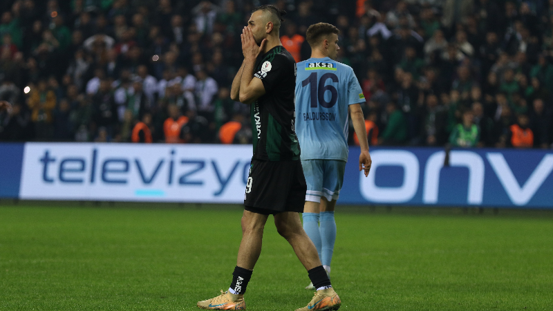 İyi bir golcü şart gibi