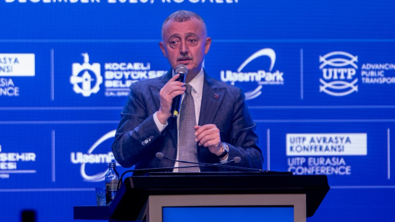 Başkan Büyükakın: "Ulaşımda radikal olmalıyız"