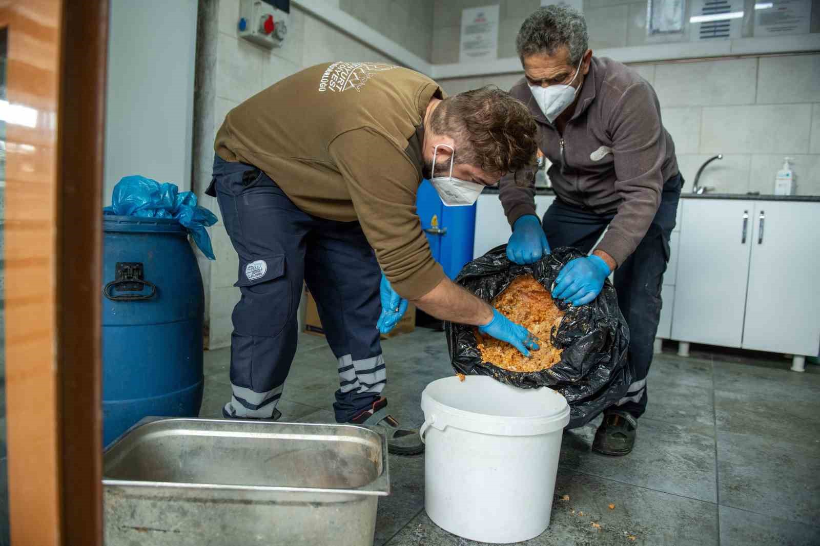 Esenyurt Belediyesi’nden israfı önleyen örnek uygulama