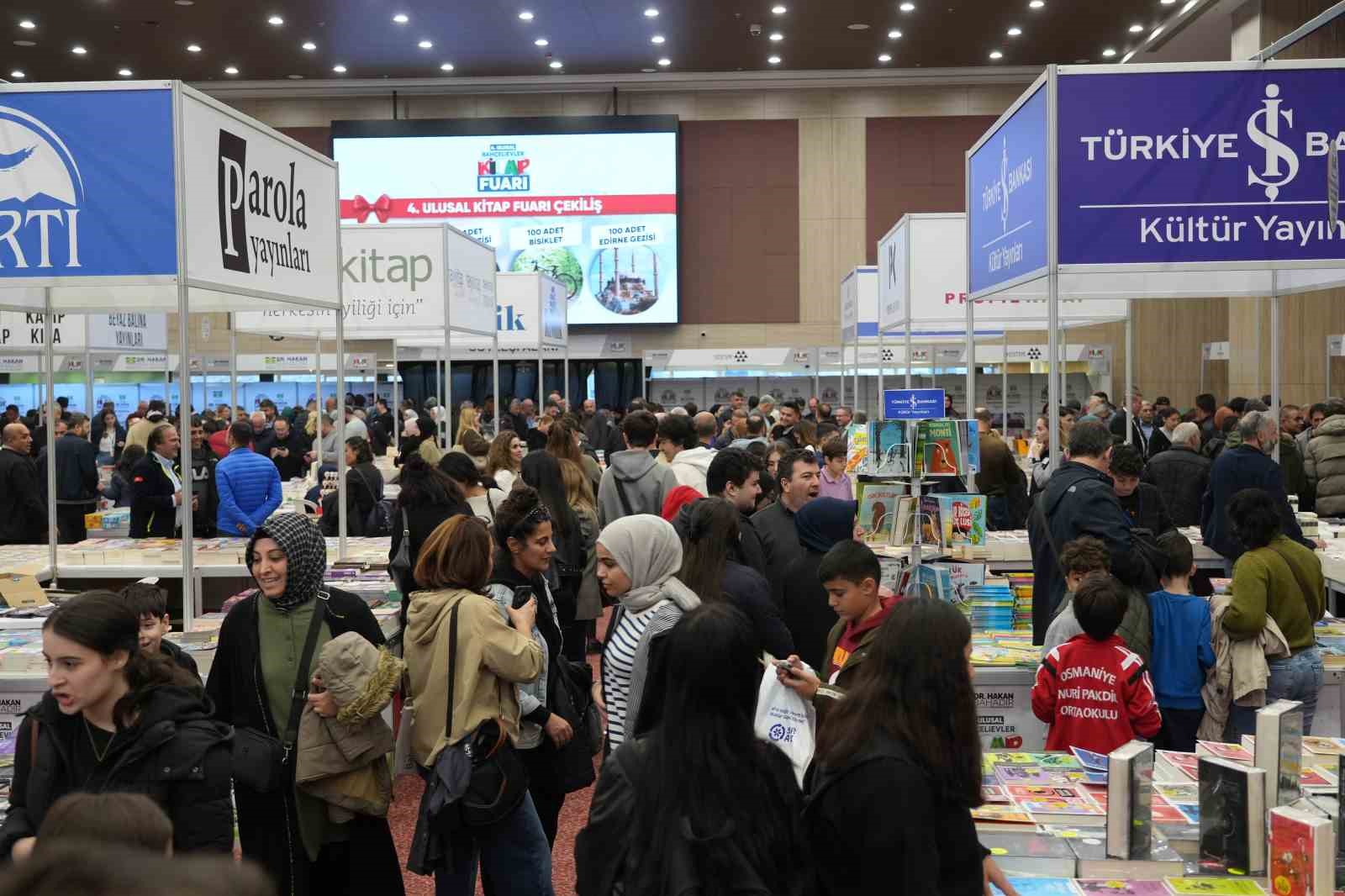 Bahçelievler Kitap Fuarı’nı 1,5 milyon kitapsever ziyaret etti